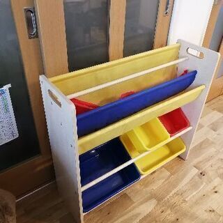 収納　おもちゃ箱