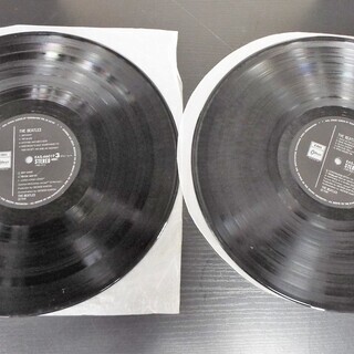 ビートルズ　レコード　The BEATLES ホワイトの画像