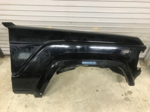 トヨタ　ランクル　61 右フロントフェンダー