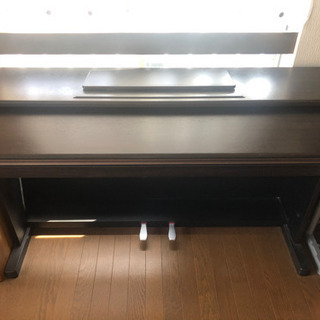 電子ピアノ