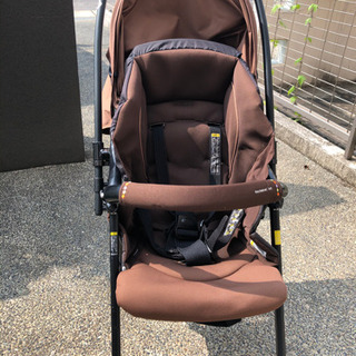 1ヶ月からのベビーカー(A型)の画像