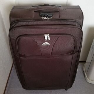 【最終値下げ】スーツケースの画像