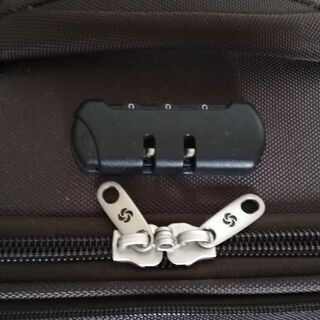 【最終値下げ】スーツケースの画像