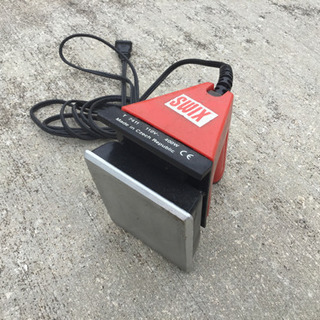 スキー・ボード用ワックスアイロンの画像