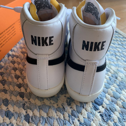 NIKE 23cm 新品