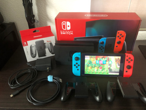 【取引中】Nintendo switch 新型 ネオン 超美品 充電グリップ付き