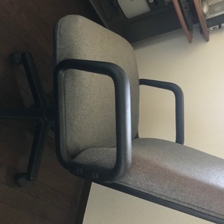 仕事用チェアーの画像