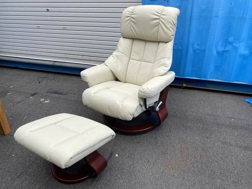リクライニングチェア チェア オットマン付き オフホワイト 中古品