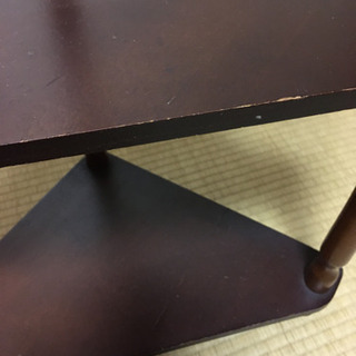 三段のコーナーテーブル差し上げますの画像