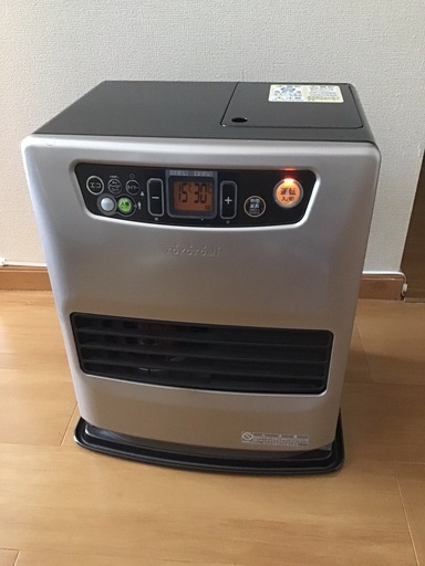 石油ストーブ  トヨトミ 15年製   ポリタンク付き