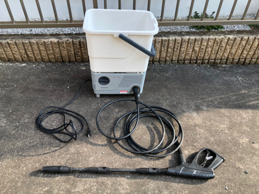お話し中　中古　タンク式高圧洗浄機