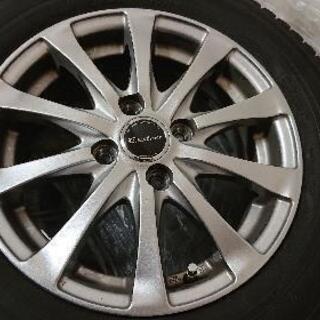 アルミホイール、スタッドレスつき175/65r14