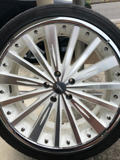 クリムソンバーゼルホイール