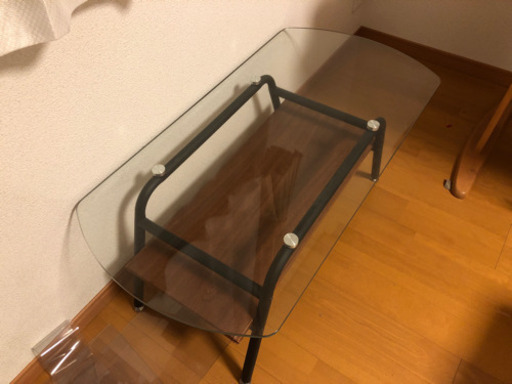 ガラステーブル
