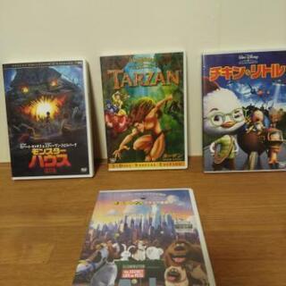 ディズニー、ユニバーサル映画4点セット　ほぼ未使用　DVD  デ...