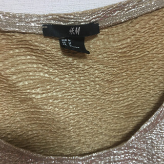 レディース　Tシャツ　新品　H&M エイチアンドエム　トップス　シルバーの画像