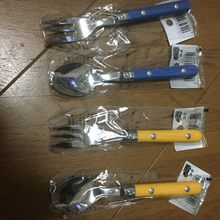 ★新品スプーンとフォーク4本セット★ステンレスの画像
