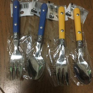 ★新品スプーンとフォーク4本セット★ステンレスの画像