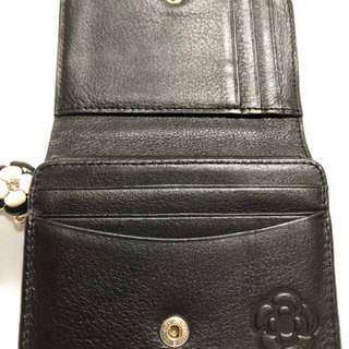 超美品！クレイサス折り財布　ブラック　チャーム付きの画像