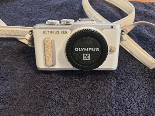 OLYMPUS ミラーレス一眼 E-PL8 ホワイト ボディ