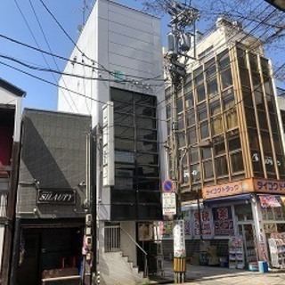 片町香林坊交差点徒歩1分で１時間1,200の貸し会議室。12名着席可能で備品利用無料。 − 石川県