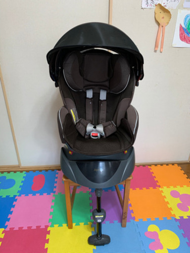 《取引完了》【中古】美品！アップリカ　Aprica　チャイルドシート