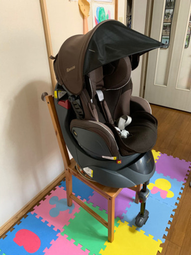 《取引完了》【中古】美品！アップリカ　Aprica　チャイルドシート