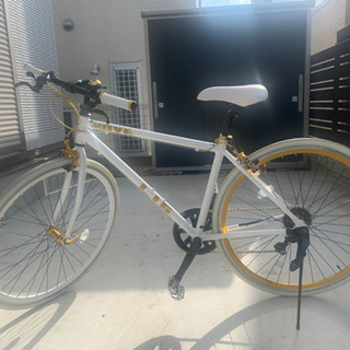 ほぼ新品の自転車　クロスバイク