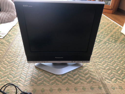液晶15型