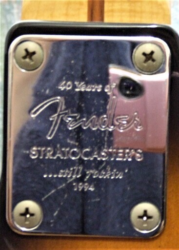 買うべし( ｀ー´)ノ　２６年の歴史を経て・・・ＦｅｎｄｅｒＪＡＰＡＮ　４０ｔｈ記念モデル　Ｓケース＆弦１０セットオマケ！ 買うべし( ｀ー´)ノ 26年の歴史を経て・・・FenderJAPAN