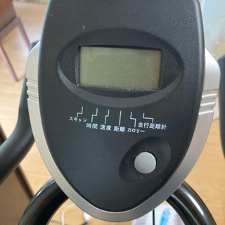 美品✨スピンバイク　フロアマット・サドルカバー付の画像