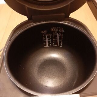 美品☆SHARPの炊飯器の画像