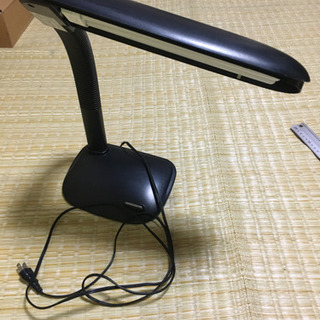 (決まりました)蛍光灯スタンド
