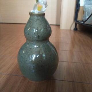 ハンドメイド一輪挿し花瓶新品の画像