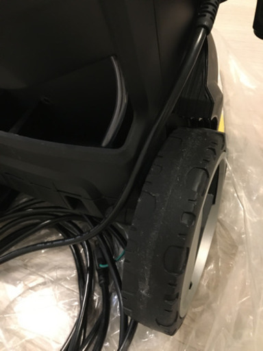 家庭用高圧洗浄機　ケルヒャーＫ５サイレント　カー&ホームキット