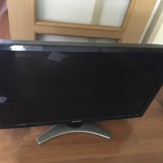 シャープ32型テレビ　作動問題なし