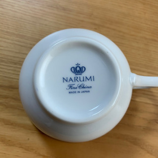 ナルミNARUMI ティーコーヒー兼用カップ&ソーサーセット　未使用の画像