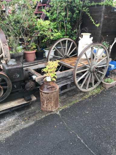 大八車、馬車、人力車、荷車