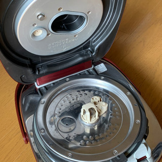 東芝 真空圧力炊飯器 RC-10VSEの画像