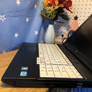 ☆彡激安(^▽^)/富士通リノベーションパソコン💗高速ｉ３第三世代/爆速ＳＳＤ２４０ＧＢ/人気のブラック☆美品/Ｗｉｎ１０/Office2019付/15.6ｲﾝﾁ/メモリ4G/無線ＬＡＮ/ＤＶＤ・ＣＤ再生ソフト付　No.2008006の画像
