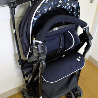 美品　ショッピングデコット４Ｃａｓハイシート４輪キャスター　ベビーカー 西松屋の画像