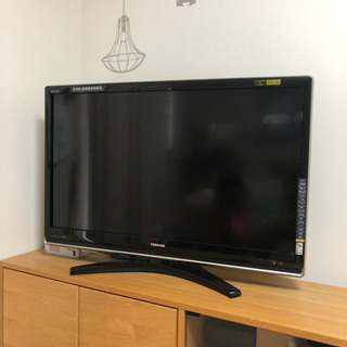 東芝　REGZA レグザ　４２型テレビ