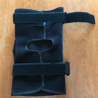 値下げしました ! 前十字靭帯損傷時に使用、サポーター売りますの画像