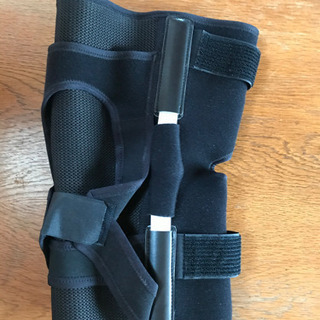値下げしました ! 前十字靭帯損傷時に使用、サポーター売りますの画像