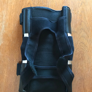 値下げしました ! 前十字靭帯損傷時に使用、サポーター売りますの画像