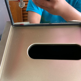置時計(鏡、ティッシュ箱)の画像