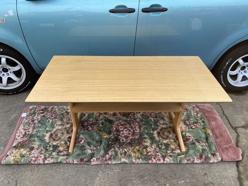 【無印良品　リビングでもダイニングでも使えるテーブル　オーク材　幅1300mm 中古美品】