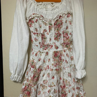 リズリサ、トゥララの服セットの画像