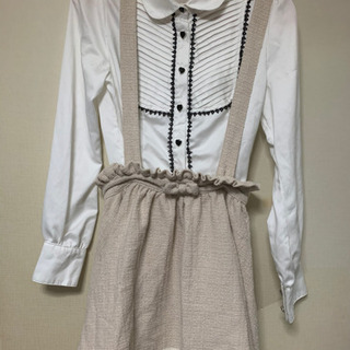 リズリサ、トゥララの服セットの画像