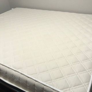 マニフレックス　マットレス　クイーンサイズの画像